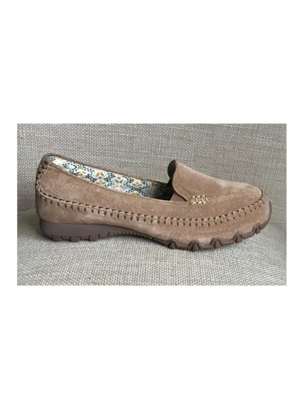 Skechers Tan / Khaki Suede Slip On Loafers Women's Size 6.5